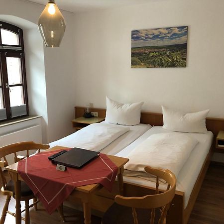 Gasthof Zum Schiff Obereisenheim Exteriér fotografie